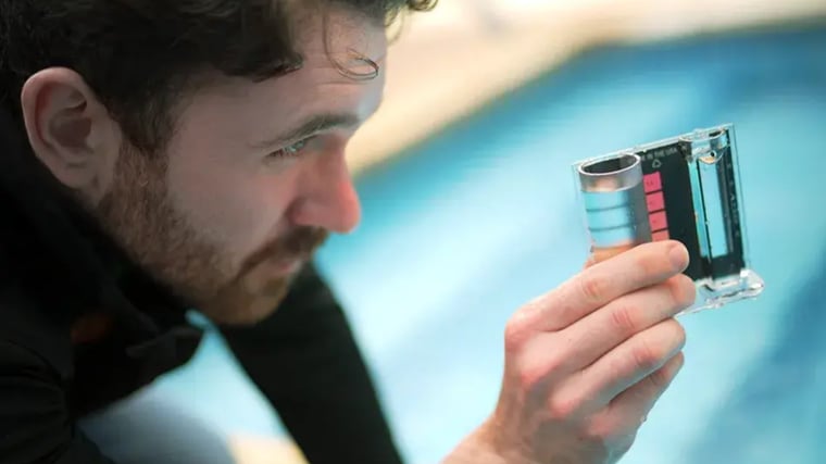 poolpro_rob_watertesting_01_950x679_1_1x